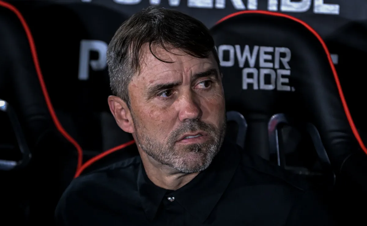 Coudet definió el 11 de River vs. Estudiantes RC.