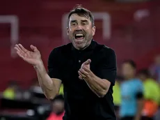 Así vivió Coudet su primer partido en River: gestos, enojo y un show absoluto