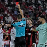 Antes de Colidio: la última expulsión a un jugador de River que entró desde el banco