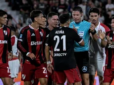 A cuidarse: los dos jugadores de River que están al límite de amarillas