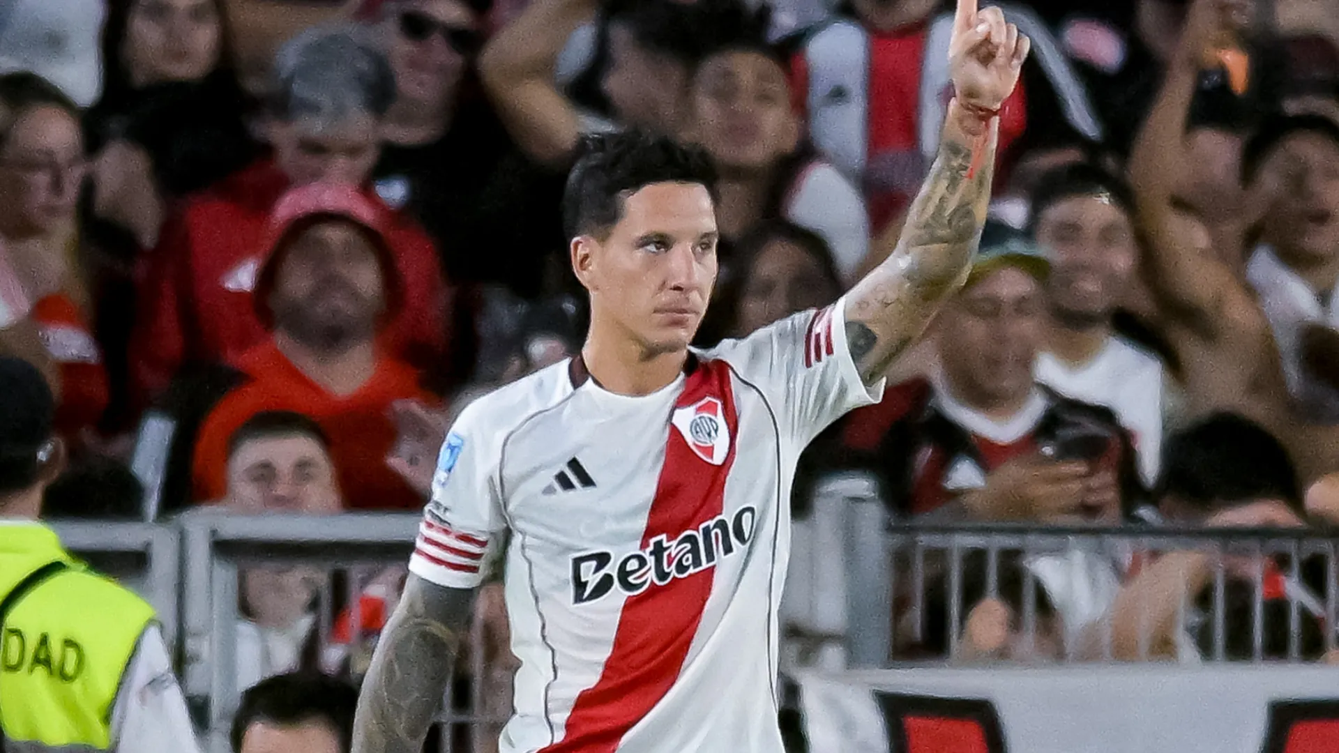 Driussi abrió el marcador para el Millonario frente a Sarmiento de Junín. (Getty Images)