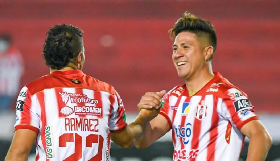 Cristaldo se encuentra en Independiente Petrolero de Bolivia (Archivo)