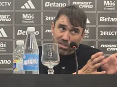 La reflexión de Coudet sobre la postura excesivamente defensiva con la que River terminó ante Estudiantes RC