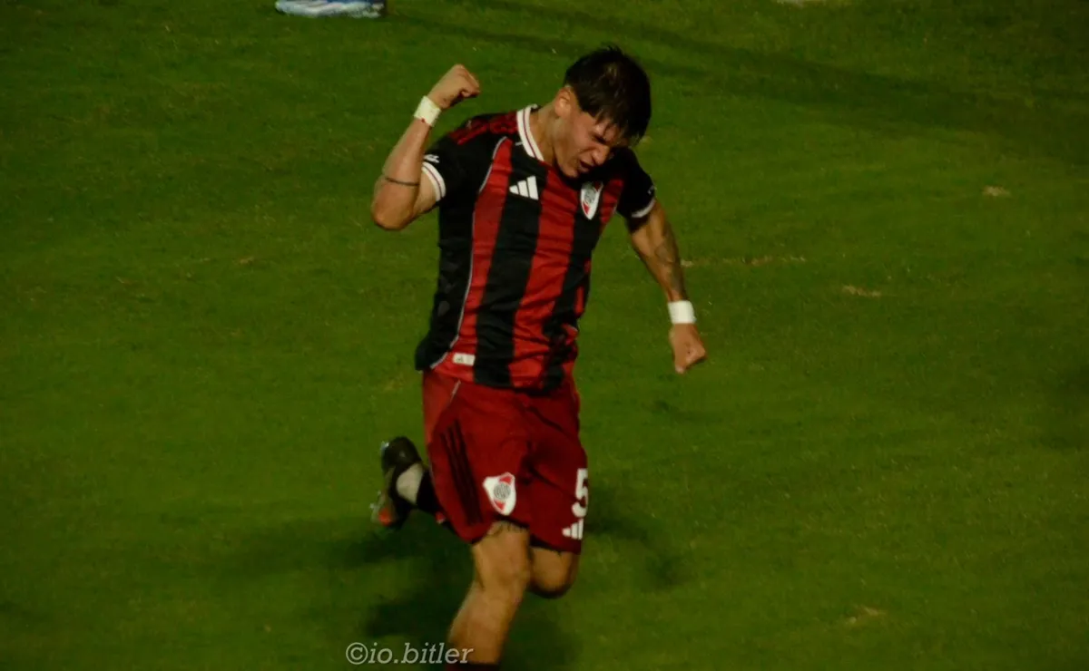 Yutiel Susano, debut y gol en Reserva.