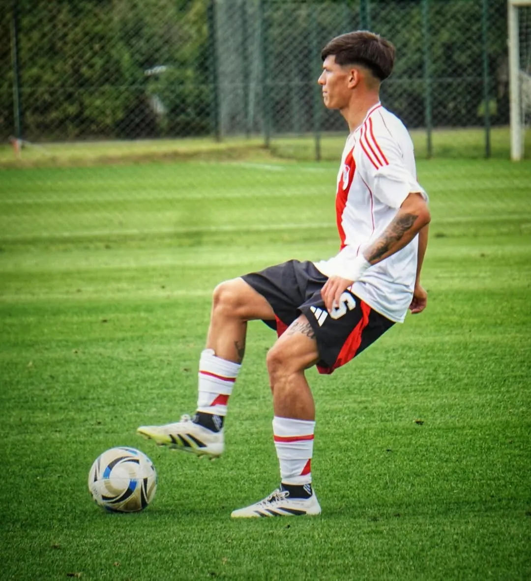 Yutiel Susano, defensor de 19 años de River.