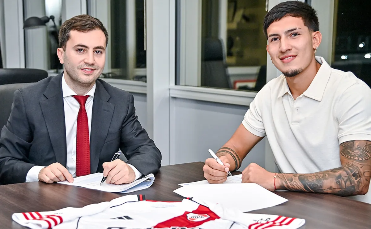 El primer refuerzo de Coudet: así presentó River a Tobías Ramírez