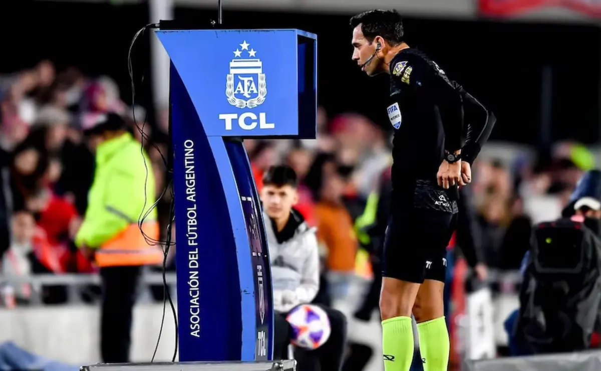 River toma nota: los cambios que se vienen en el VAR en pleno Torneo Apertura