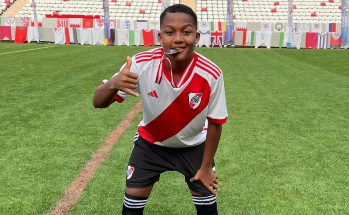 Qué pasó con Estevis López, la joya de Panamá que había llegado a River y ahora la rompe en su país