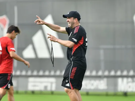 Coudet recuperó a dos jugadores más y define la formación ante Belgrano