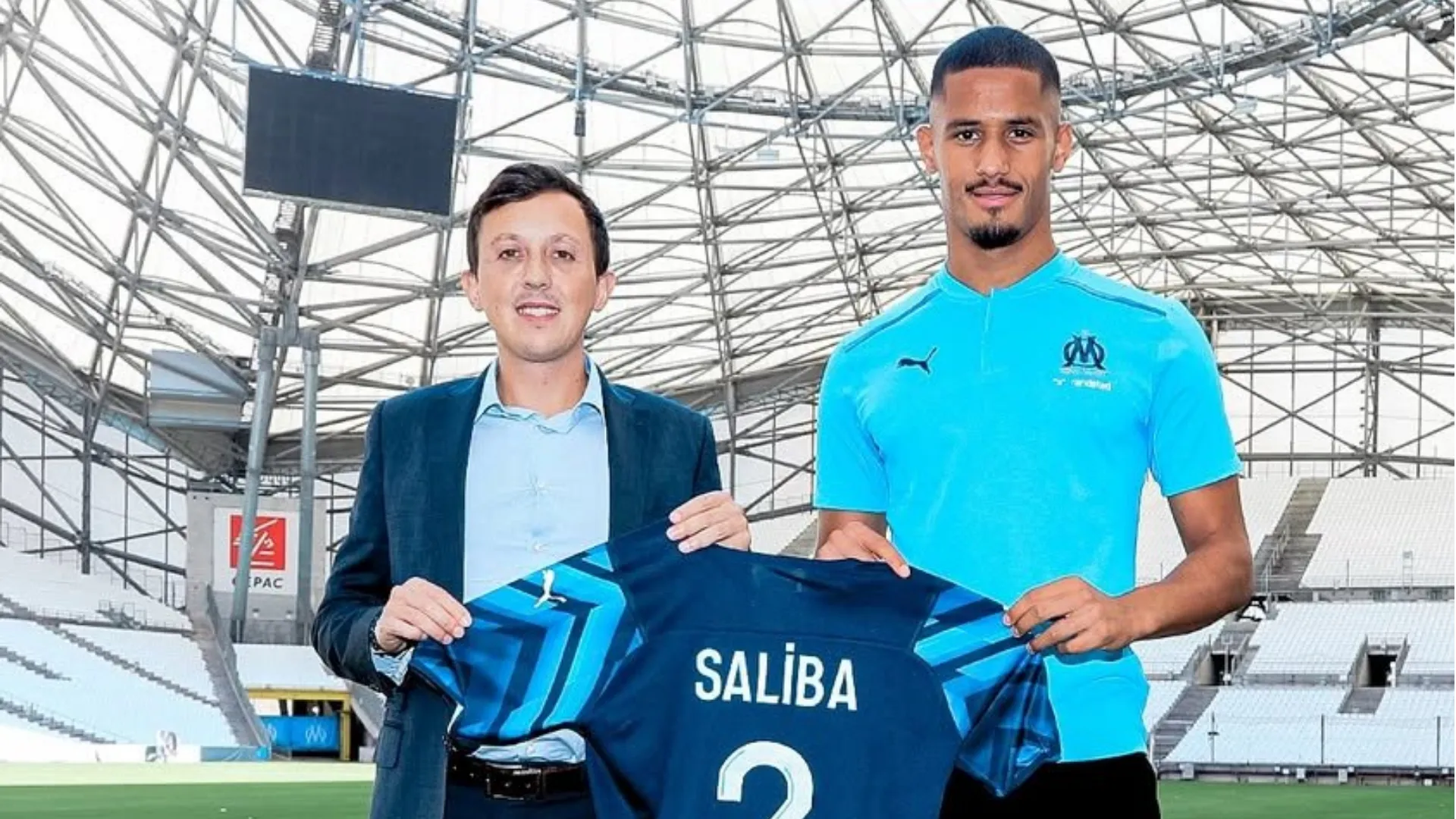 Longoria junto a Saliba, uno de los mejores defensores en la actualidad