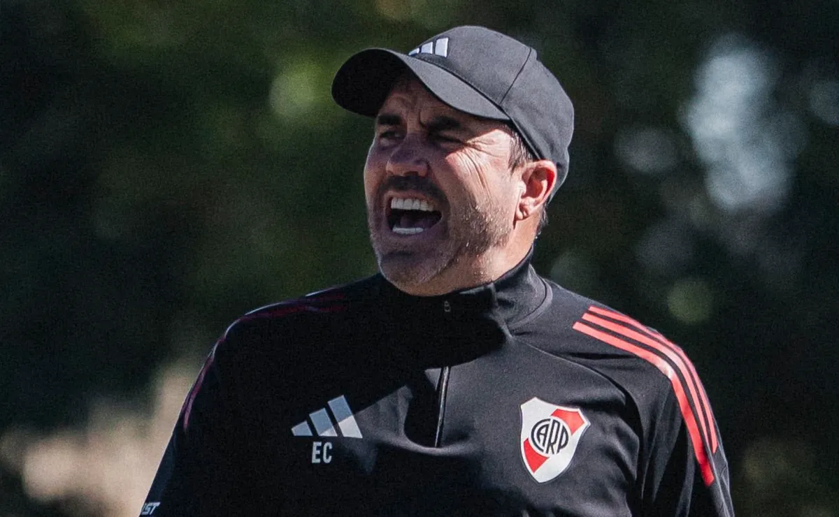 Con cambios obligados y dos dudas: la formación que Coudet prepara en River para recibir a Belgrano