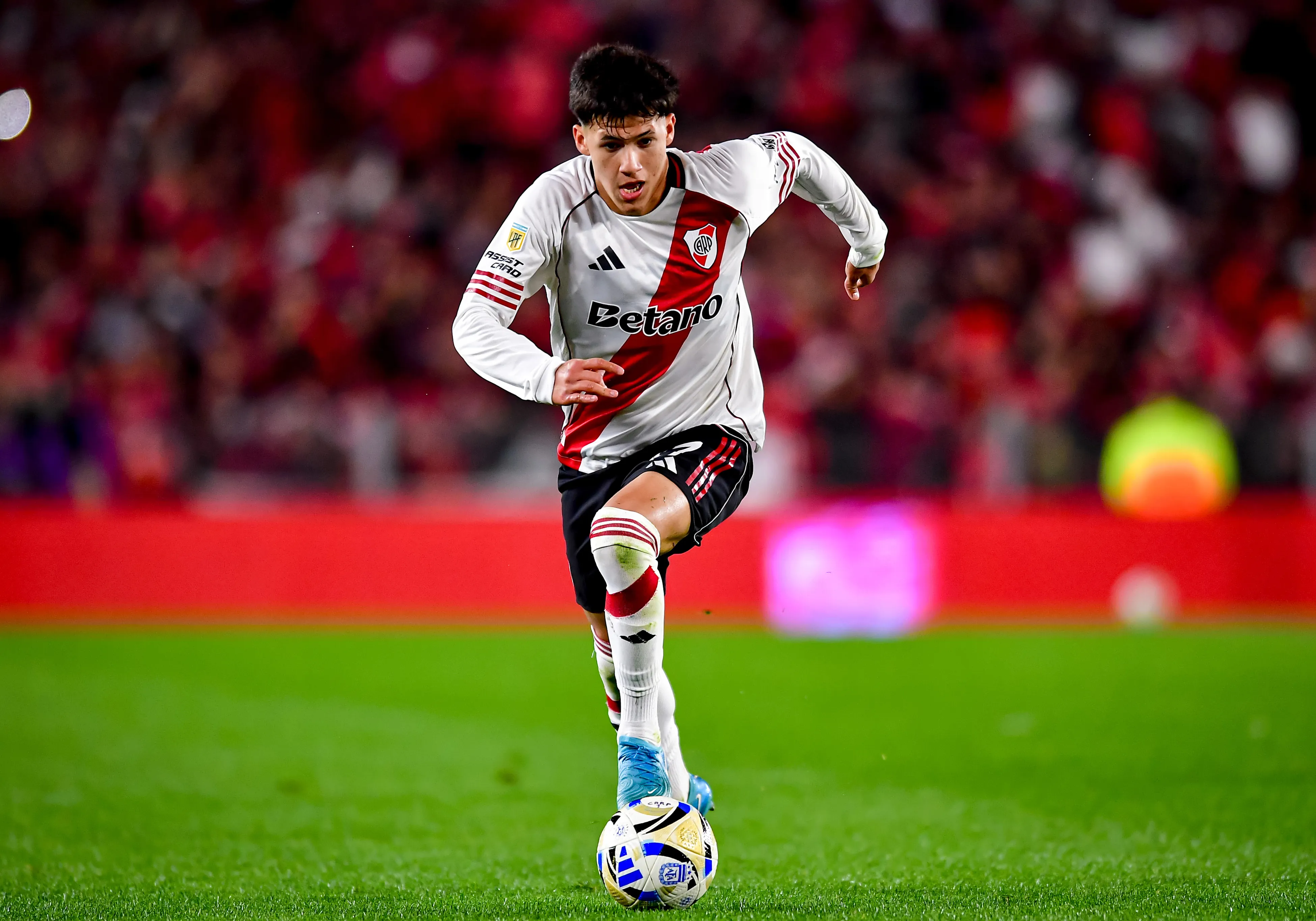 Juan Cruz Meza vuelve a ser convocado en el plantel profesional tras poco más de seis meses. (Getty Images)