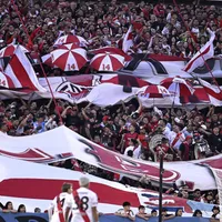 El Monumental ya palpita el superclásico: fiesta en las tribunas vs. Belgrano y el mensaje de los hinchas de River a Boca