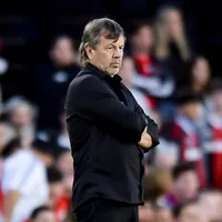 La reacción de Ricardo Zielinski, DT de Belgrano, cuando Eduardo Coudet lo quiso saludar tras la goleada de River