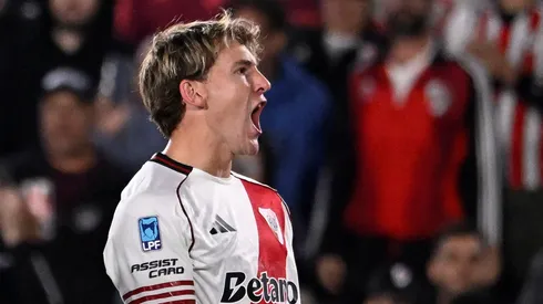 Colidio y un eufórico festejo tras cortar su mala racha.