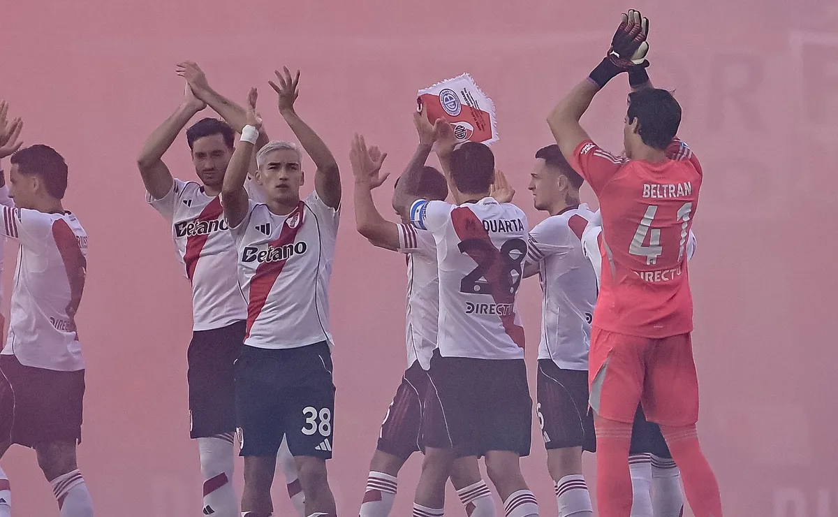 ¿Se encienden las alarmas? El jugador de River que es duda para el debut en la Copa Sudamericana