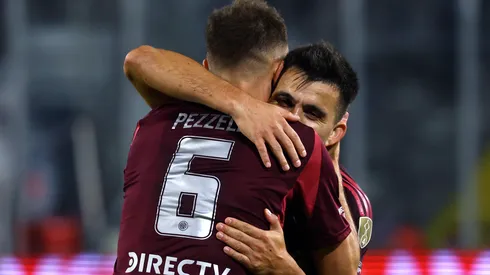 El Huevo felicitó a Pezzella por la vuelta.