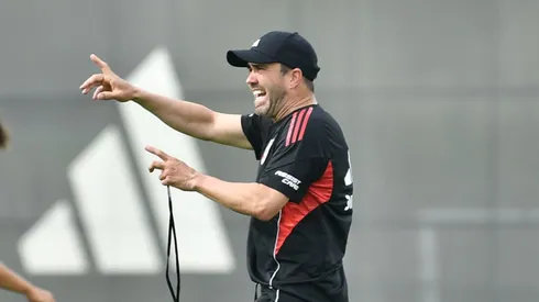 El Chacho prepara el once de River.