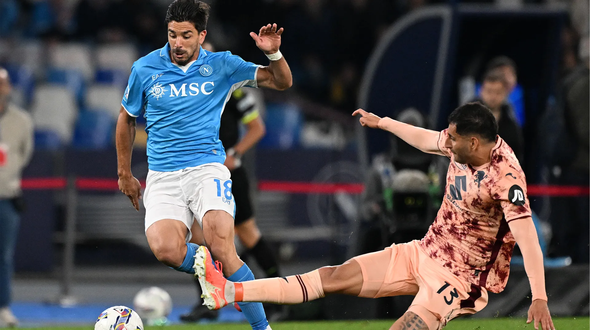 Maripán contra Simeone en 2025 (Getty)