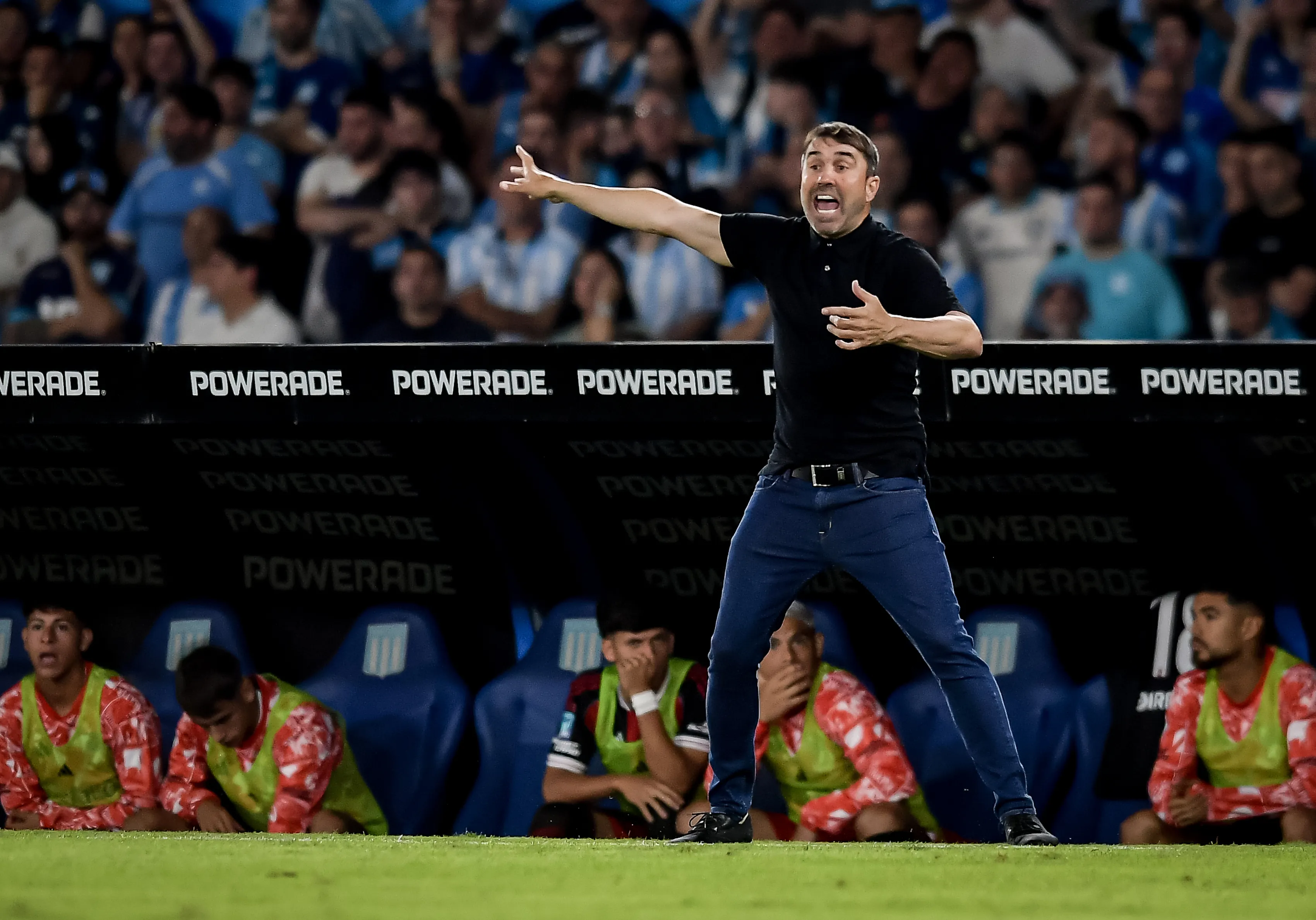 Coudet ganó sus cinco primeros partidos como DT de River en el Apertura 2026 e igualó una marca de José María Minella. (Getty Images)