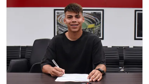 El juvenil extendió su contrato con la institución.