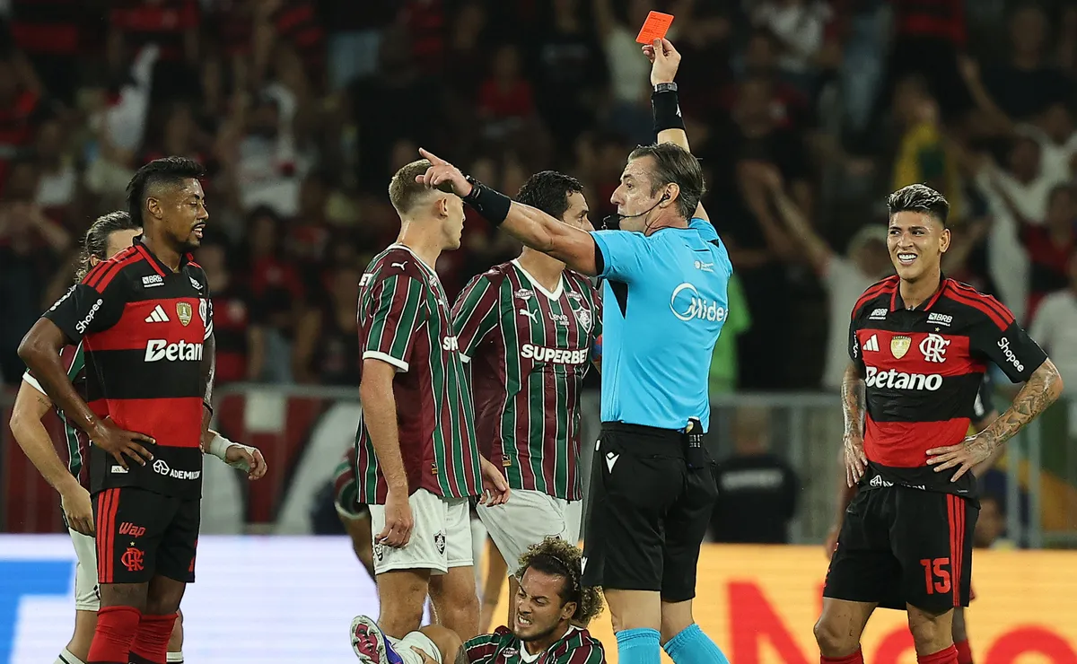 Jugó en River, se fue a un grande de Brasil y ahora deberá cumplir una durísima sanción por ser expulsado en un clásico