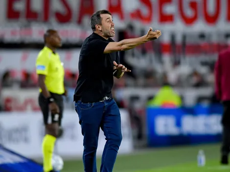 Sufrimiento, enojo y desahogo: así vivió Coudet el triunfo ante Carabobo