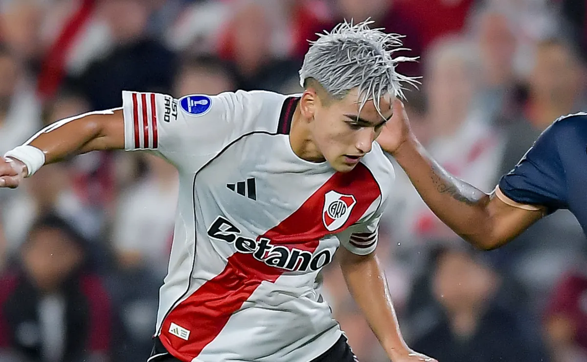 Subiabre y un nivel que despertó muchas críticas en el hincha de River: ¿perdió el puesto contra Boca?