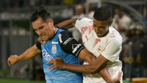 Bragantino ganó en su casa y movió la tabla.