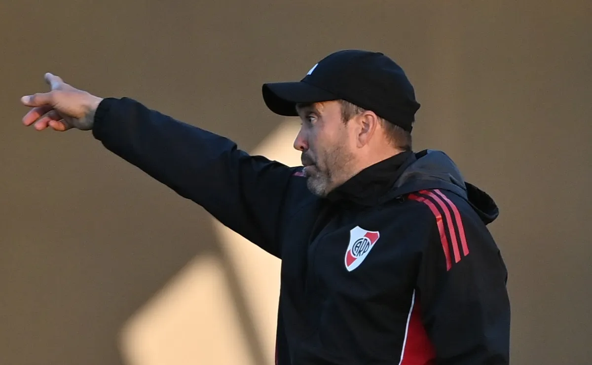 ¿Con Meza y sin Subiabre? Coudet define la formación de River para el Superclásico contra Boca