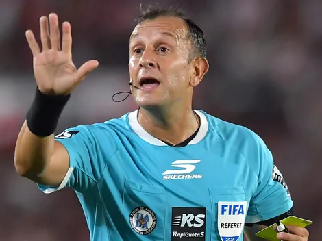 Polémica: Herrera ignoró un claro penal sobre Martínez Quarta