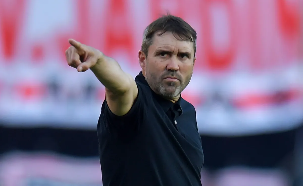 Coudet no puso excusas tras la derrota en el Superclásico: 