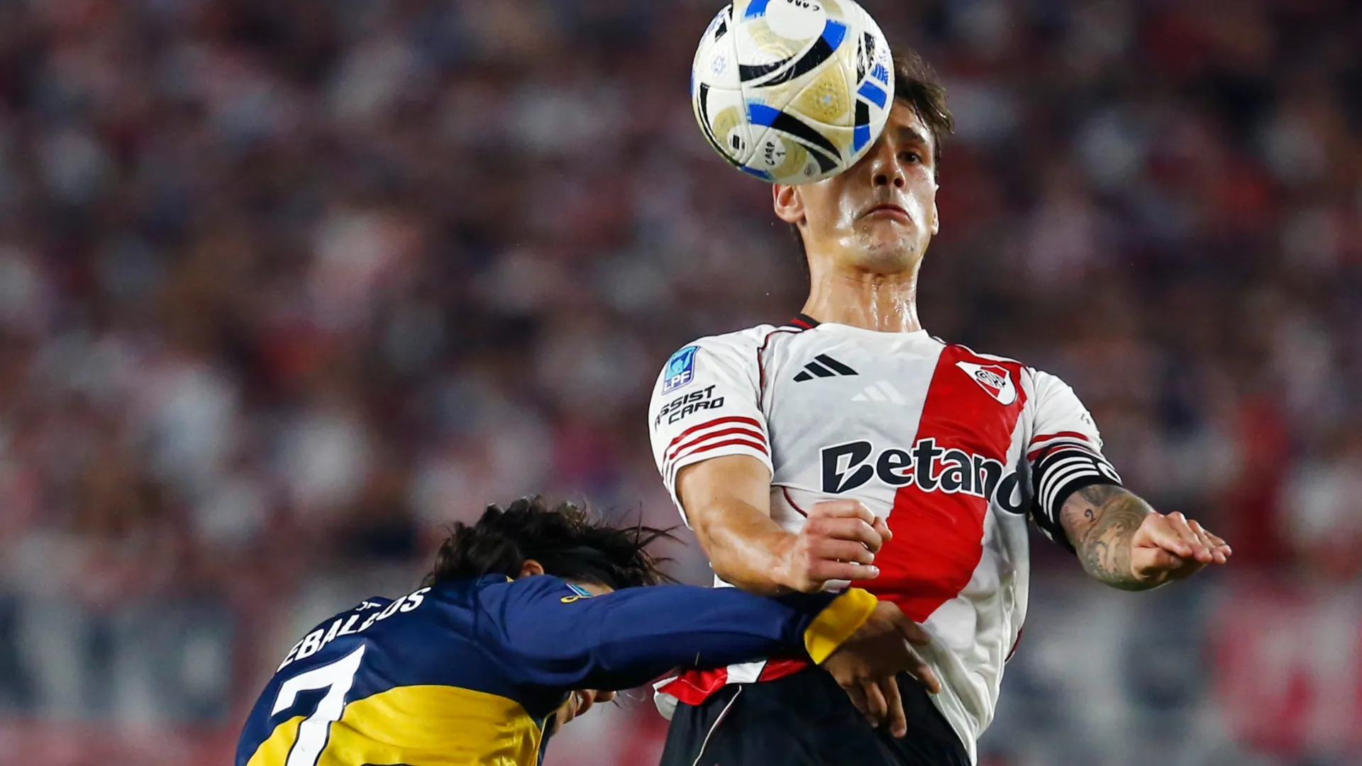 Martínez Quarta le pidió disculpas a los hinchas de River.