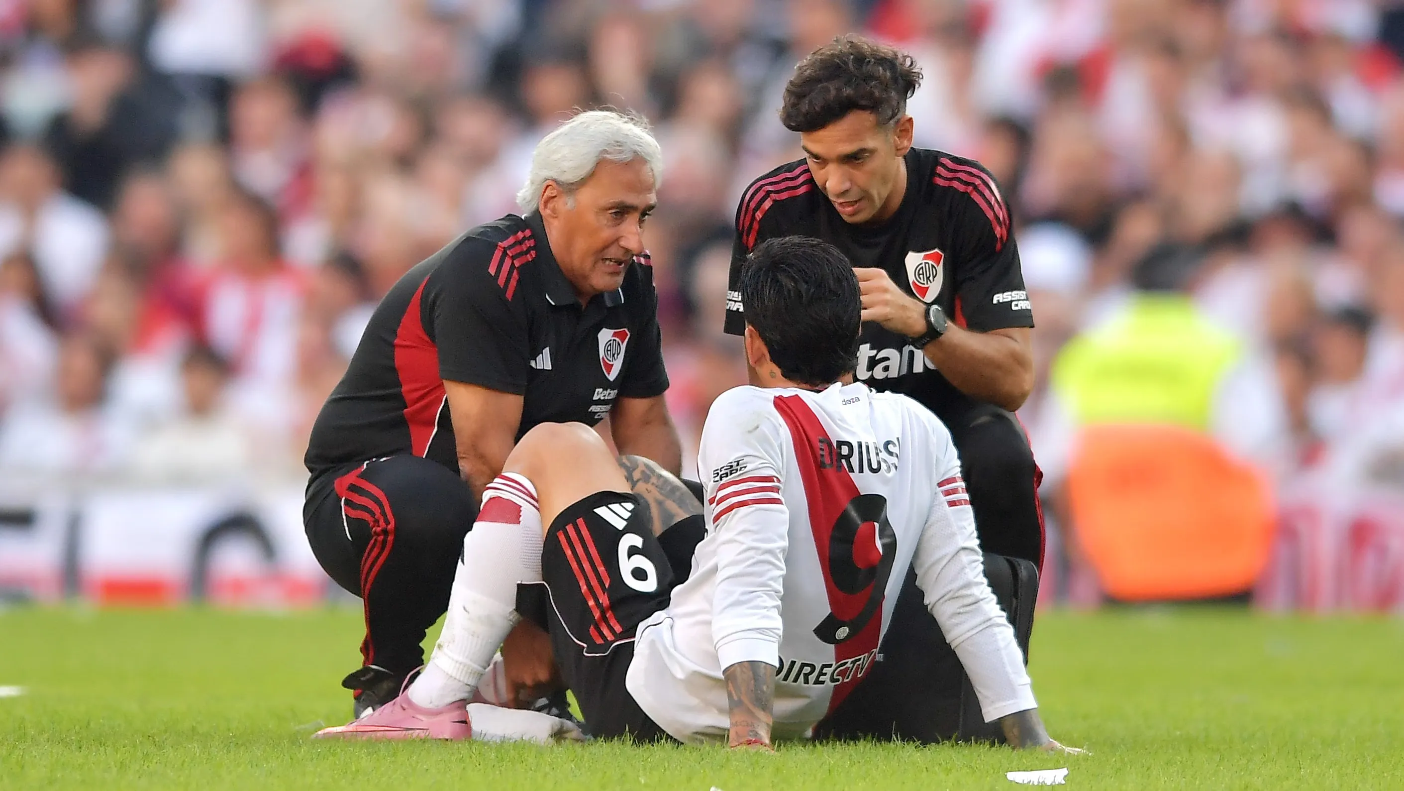 Driussi, otra vez entre algodones y a la espera del diagnóstico de su nueva lesión en River. (Getty Images)
