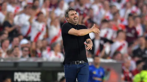 Qué dijo Eduardo Coudet tras perder el Superclásico.