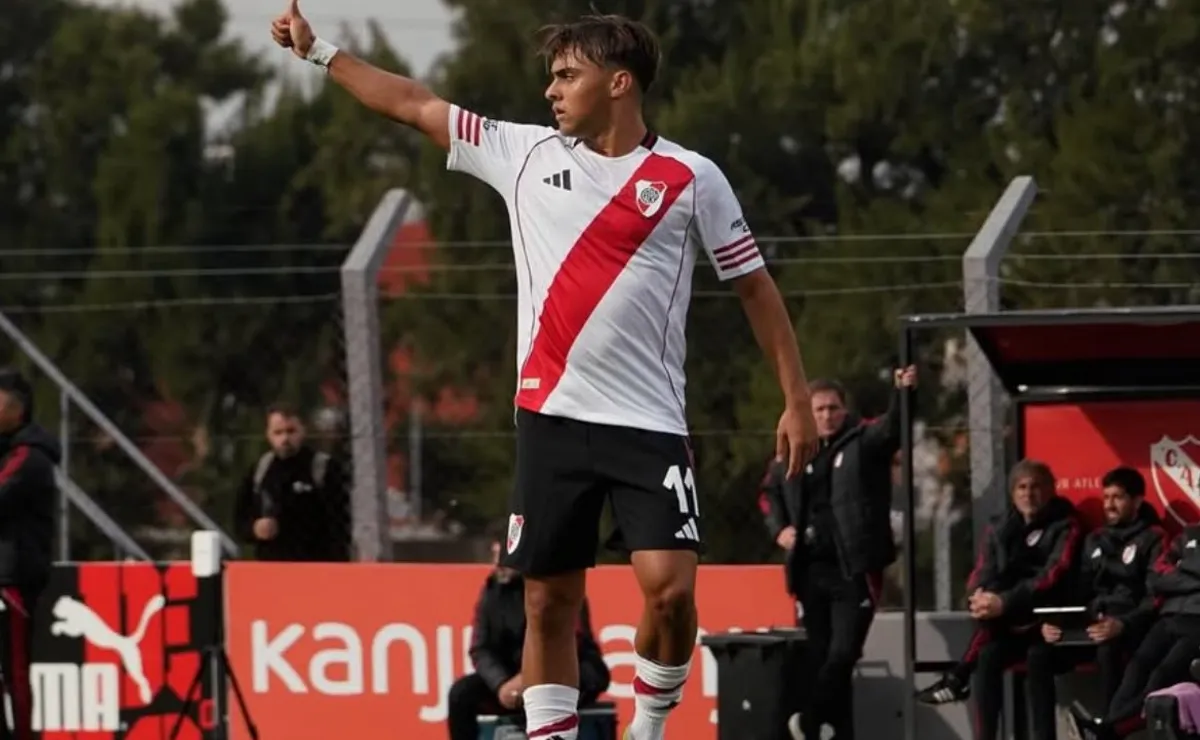 Woiski jugó 15 partidos y metió dos goles con la Reserva de River.