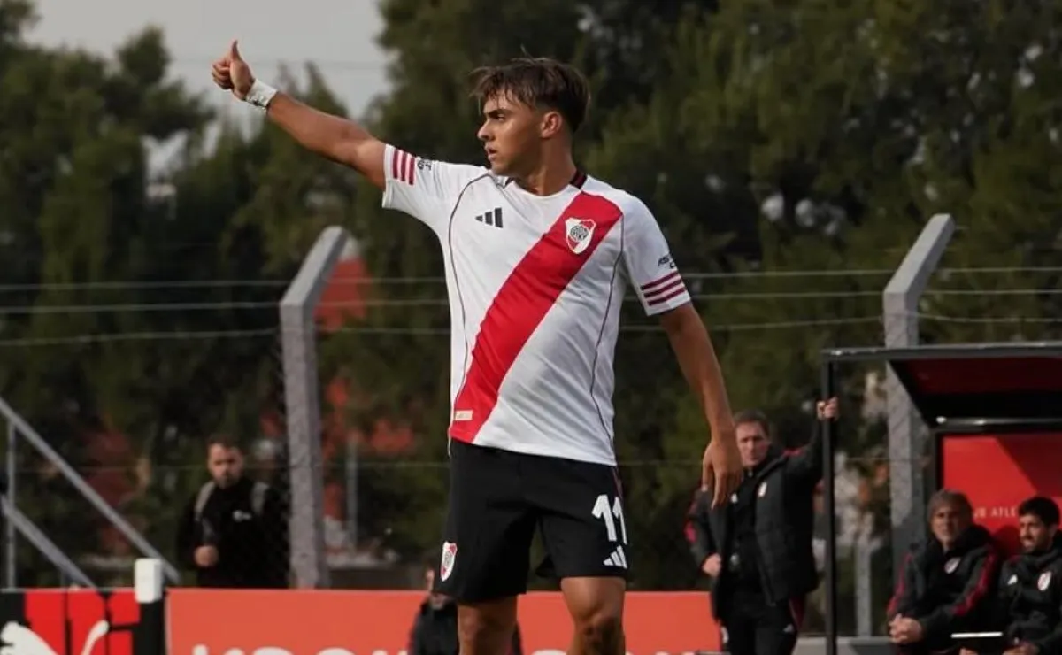 Alex Woiski podría irse de River.