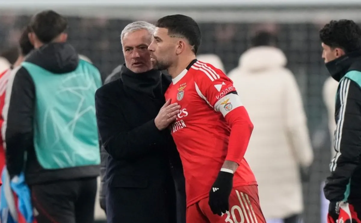 Mourinho habló de la chance de Otamendi a River.