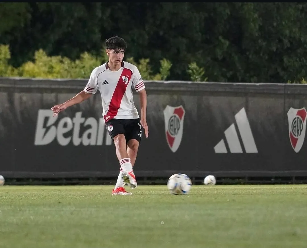 Lucas Silva, el mediocampista de Reserva que Coudet subió a Primera.