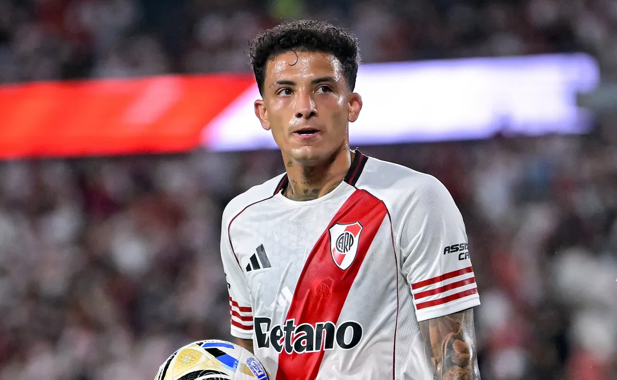 El colombiano volvió a quedar afuera de la lista del Chacho.