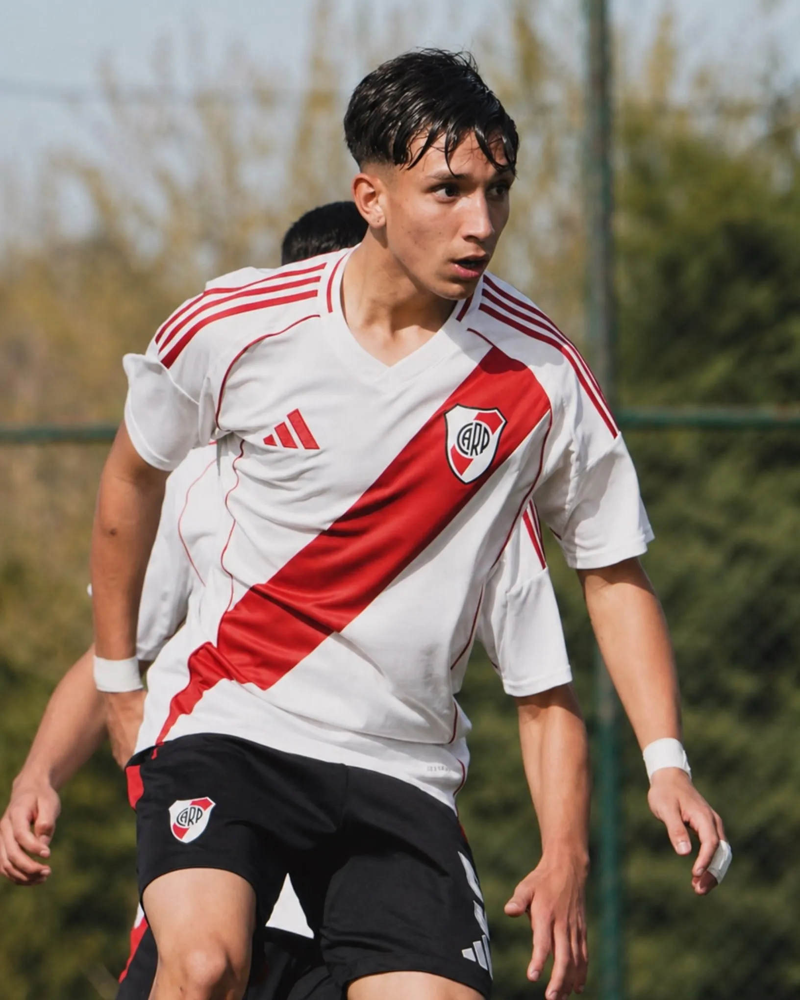 Galo Escobar, volante de la Sexta.