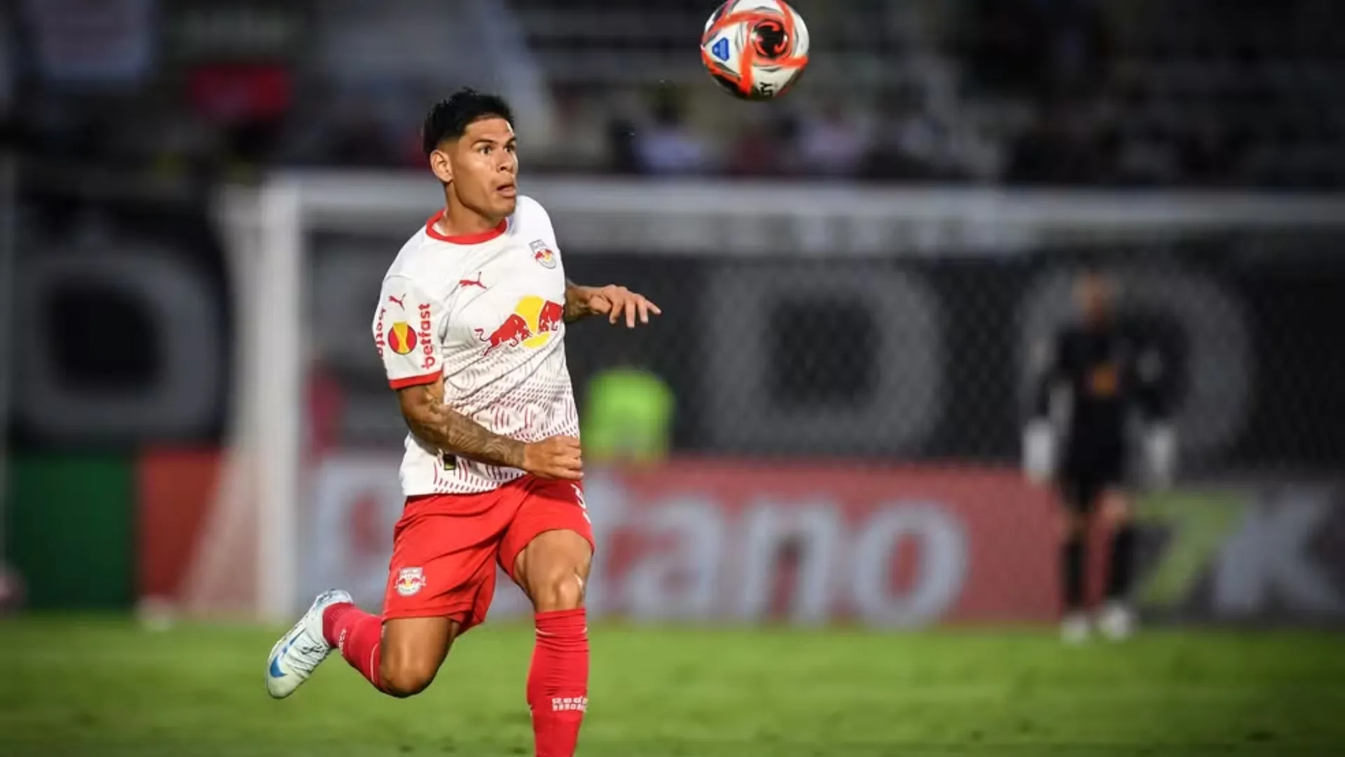 Sant’Anna juega poco en Brasil por lesiones.