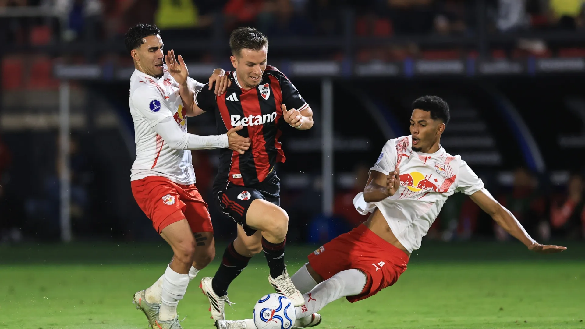 River volverá a enfrentar a Bragantino en la fecha 5, en el Monumental.