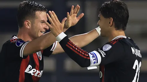 Galoppo y Martínez Quarta festejan el gol de River.