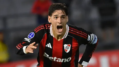 Martínez Quarta expuso y salvó a River en el mismo partido.