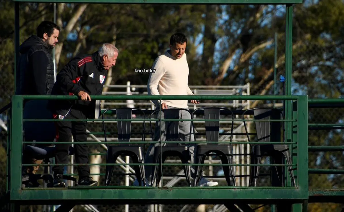 Ya en funciones: Pablo Longoria, presente en River Camp para ver a las Inferiores