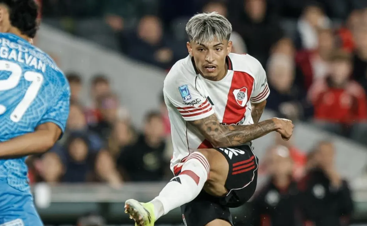 Un remate y afuera en el ET: así fue el regreso a la titularidad de Agustín Ruberto en River vs. Atlético Tucumán