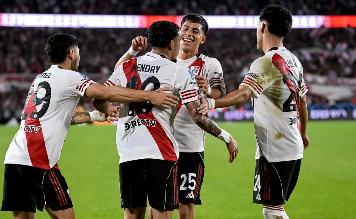 River se medirá ante el Ciclón en octavos.