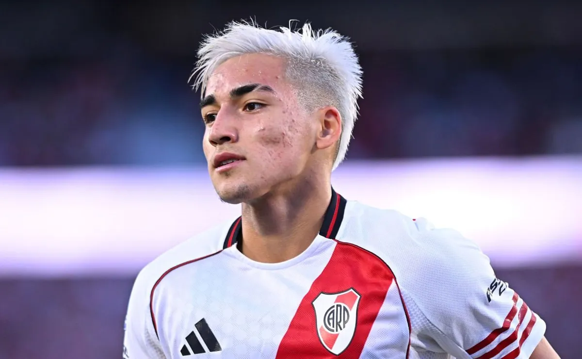 ¿Se lo sacan de encima? La postura que tomó River con Ian Subiabre de cara al mercado de pases