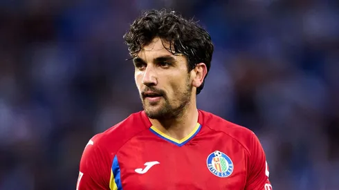 El club pone primera para quedarse con el jugador.
